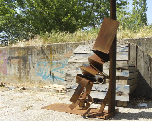 8.6locura .metal 100x160x40. 2013